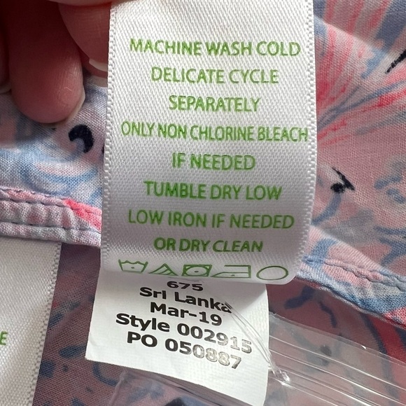 Lilly Pulitzer Willa Top Its for Shore High Tide Navy Size XS NEW - Picture 13 of 14